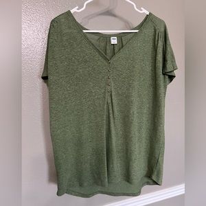 Large green Old Navy top